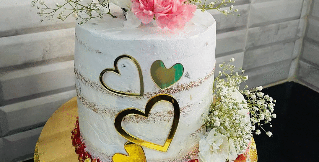 Decorate a wedding cake