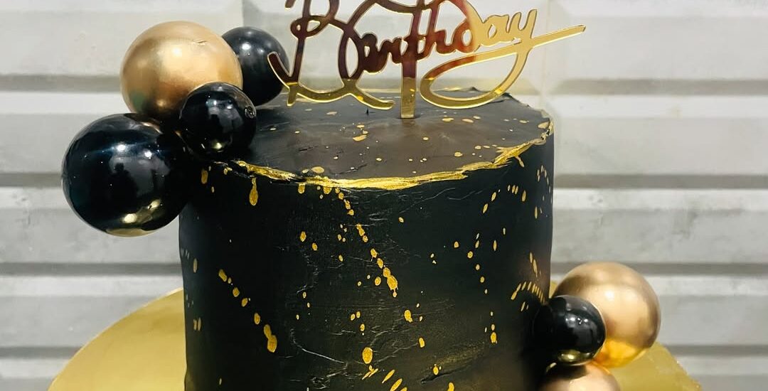Customised Cakes in Bangalore eggless birthday cake