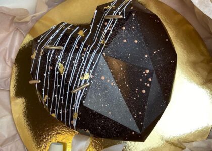 Pinata cake by ankcakeland