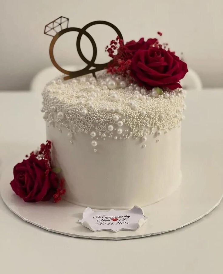 What to Write on an Engagement Cake — 60+ Quotes, Messages & Writing Ideas