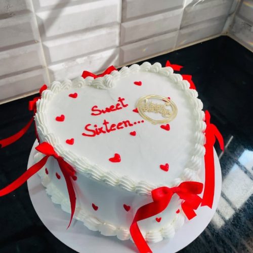 heart shaped designer cakes in bangalore