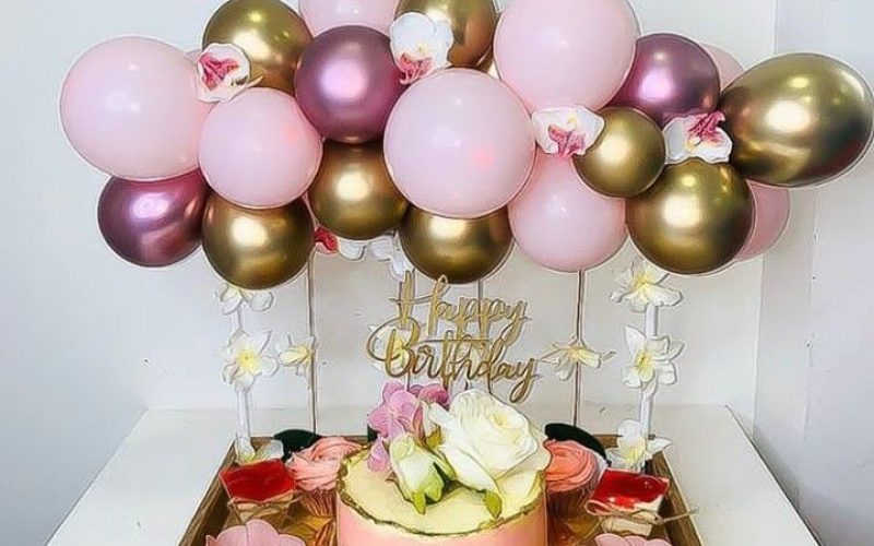 Ballon bouquet cake