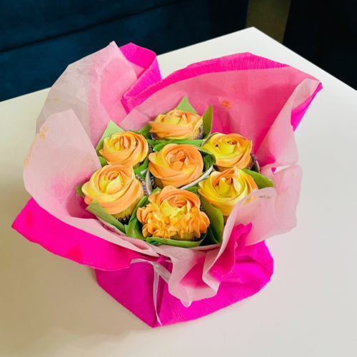 yellow rose cup cakes